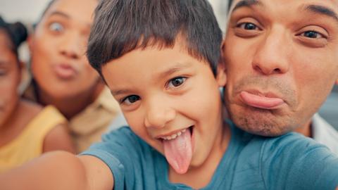 Eine glückliche Familie