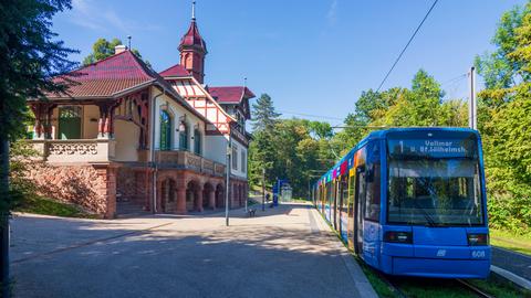 Kasseler Straßenbahn Linie 1 an der Wilhelmshöhe