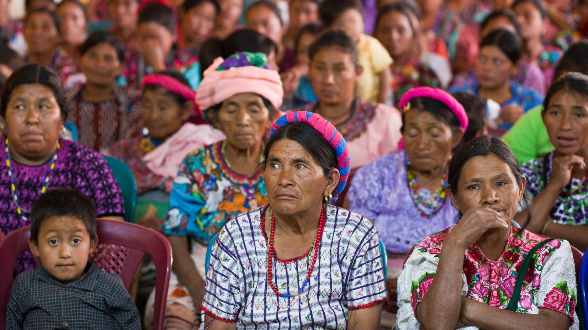 Die gefährliche Arbeit der Maya-Reporterinnen in Guatemala | hr2.de |  Sendezeiten